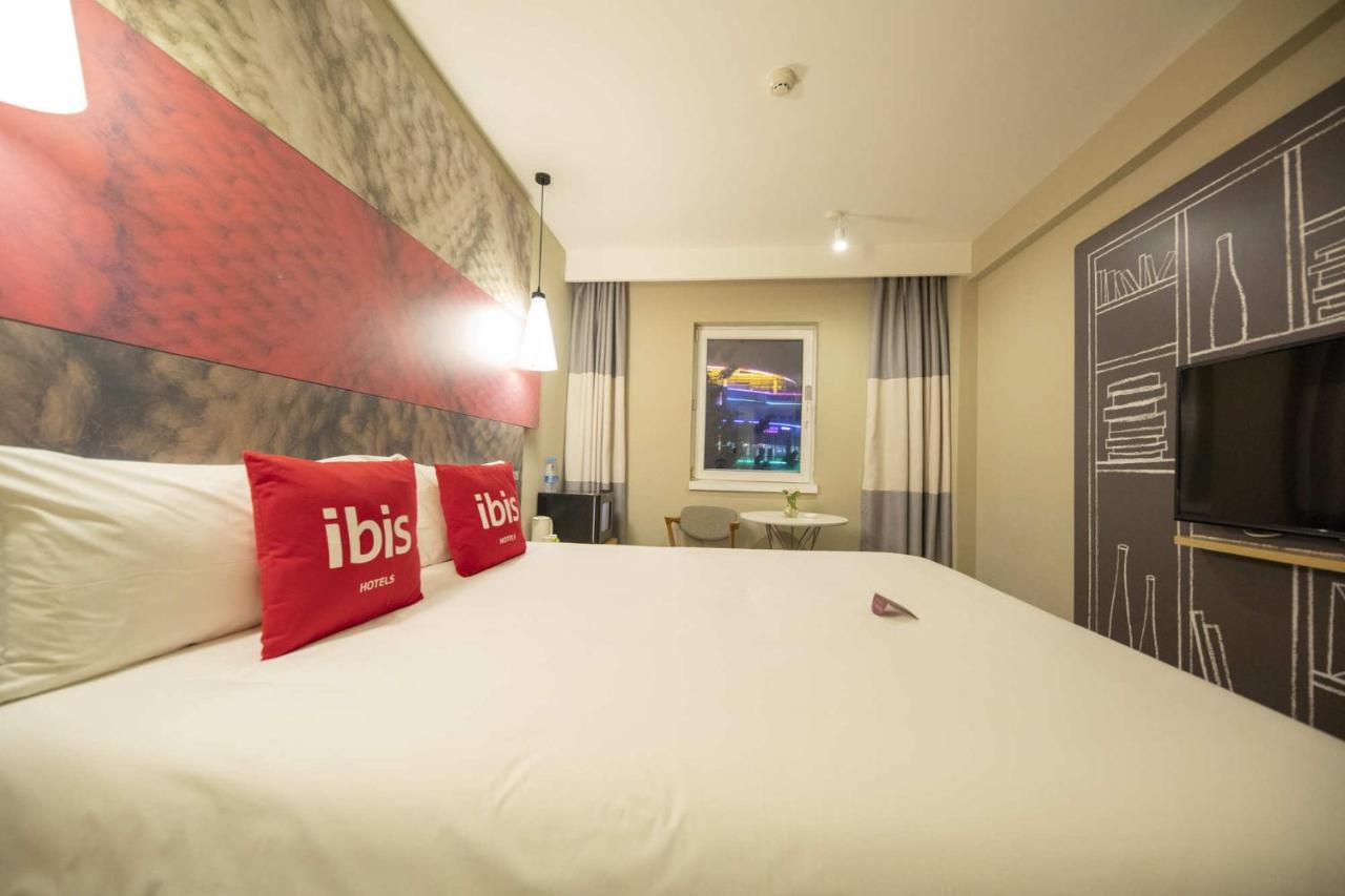Ibis Tianjin Teda Hotel Buitenkant foto