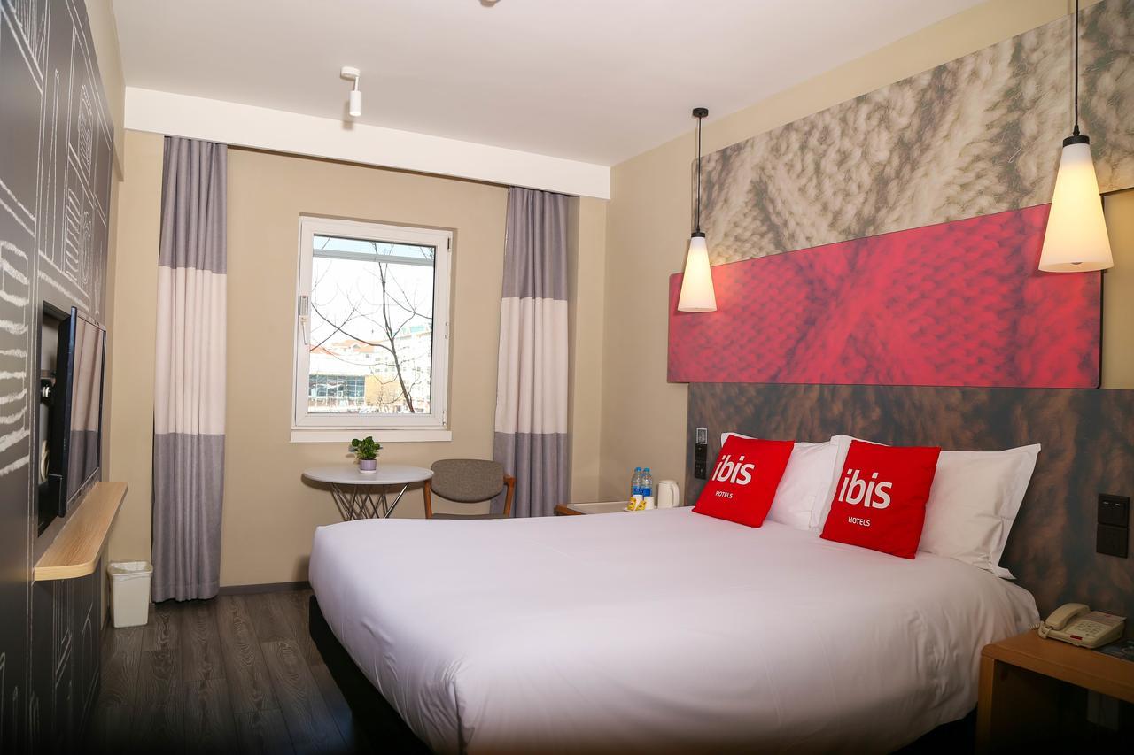 Ibis Tianjin Teda Hotel Buitenkant foto