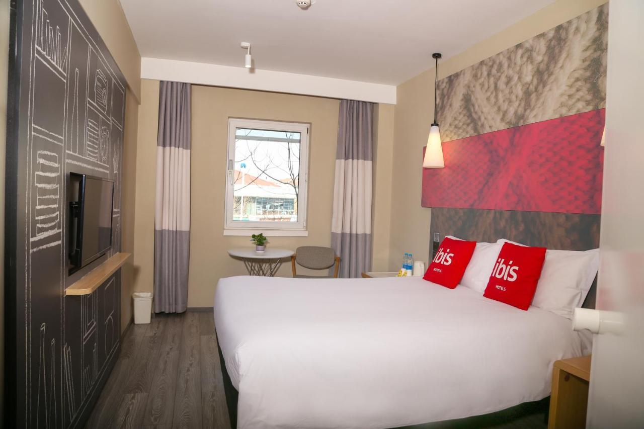 Ibis Tianjin Teda Hotel Buitenkant foto